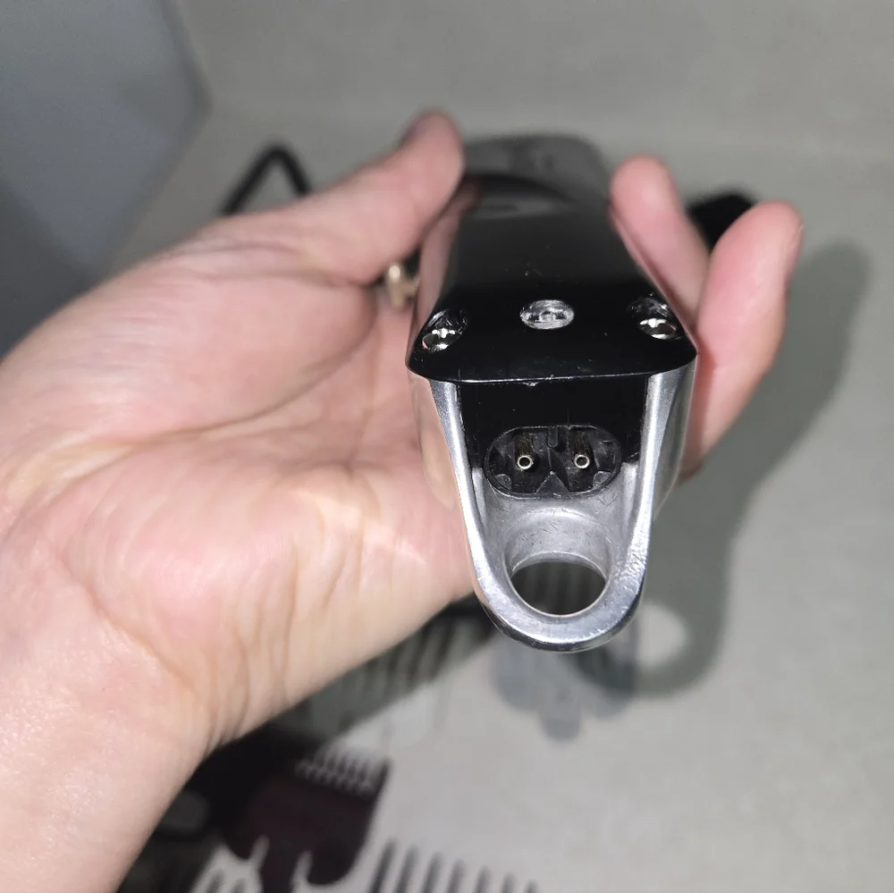 Professional Wahl Senior Black Clipper with Guards